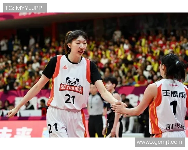 WCBA四川女篮迎战山东队全力争胜展现团队实力与拼搏精神